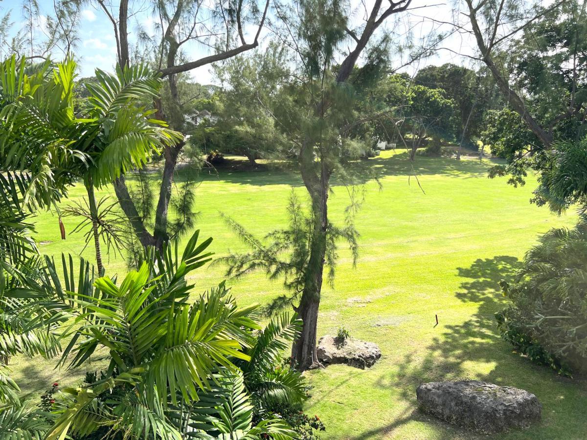 Rockley Golf 810 Is A 2 Bedroom, 2 Bathroom 1St Floor Apartment With Pool Saint James Exterior photo